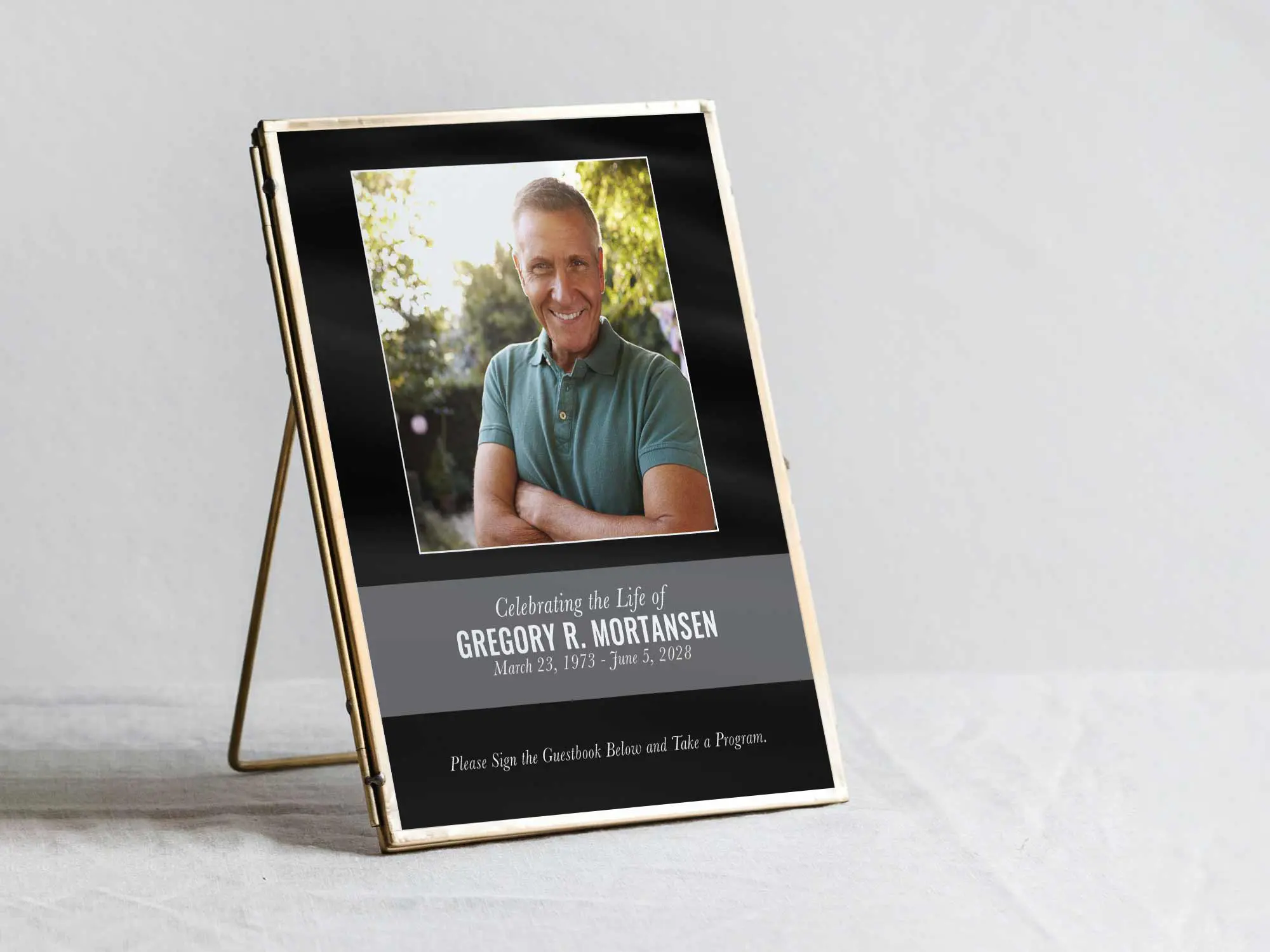 Table Sign in Frame