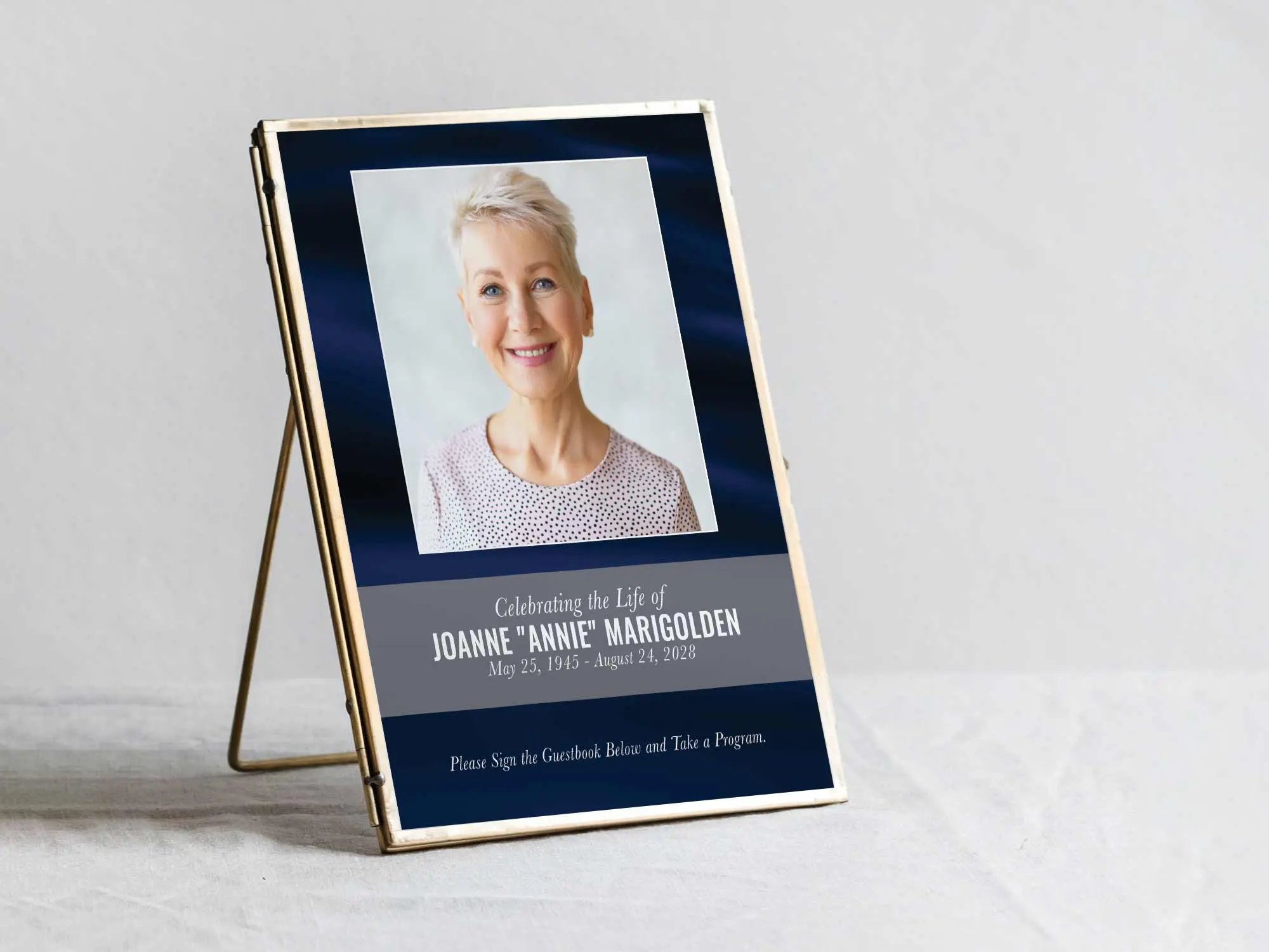 Table Sign in Frame