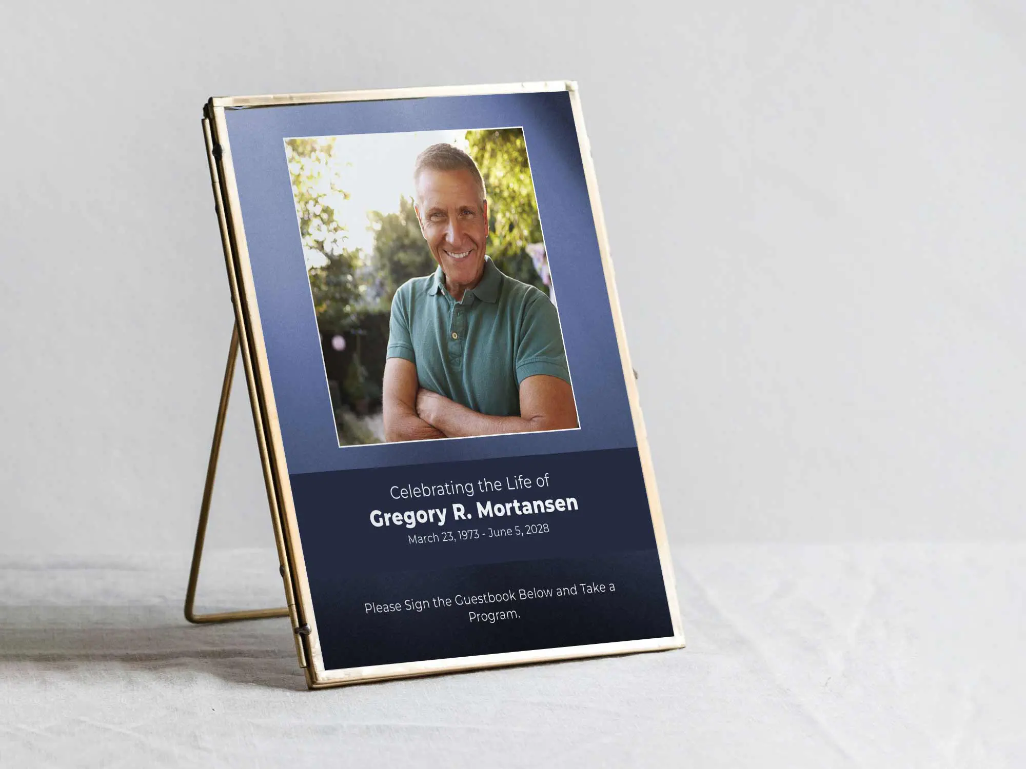 Table Sign in Frame