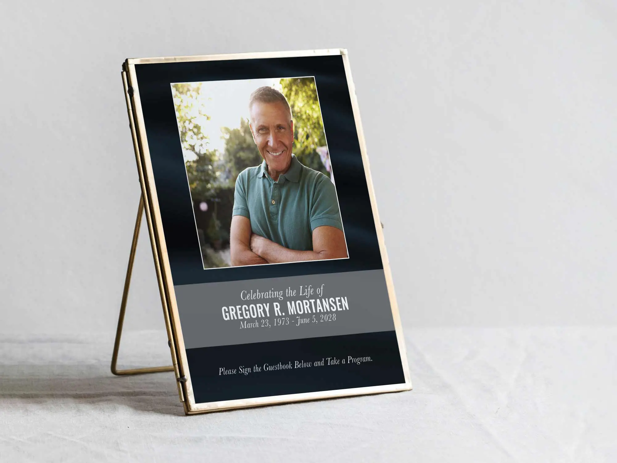 Table Sign in Frame