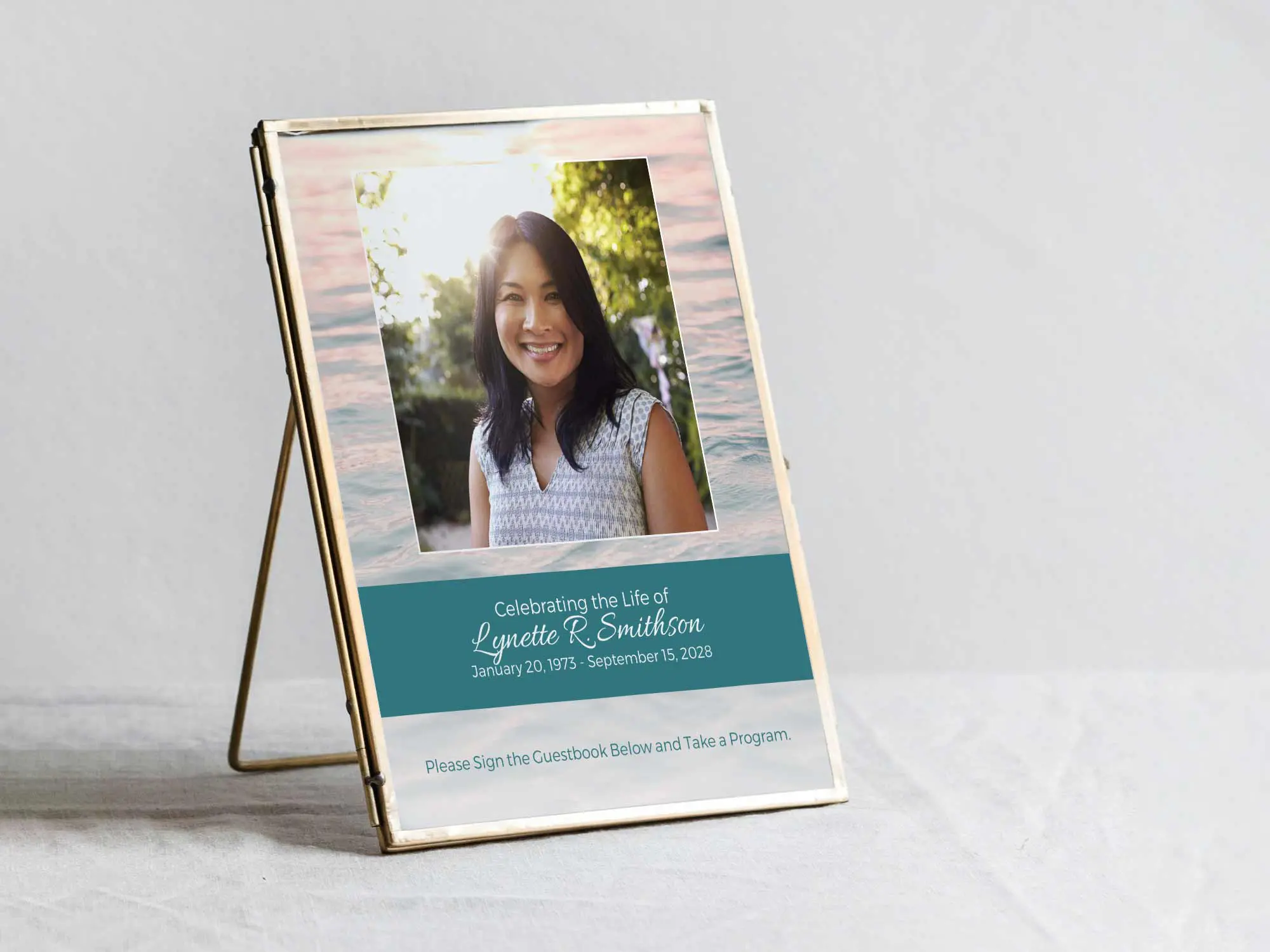Table Sign in Frame